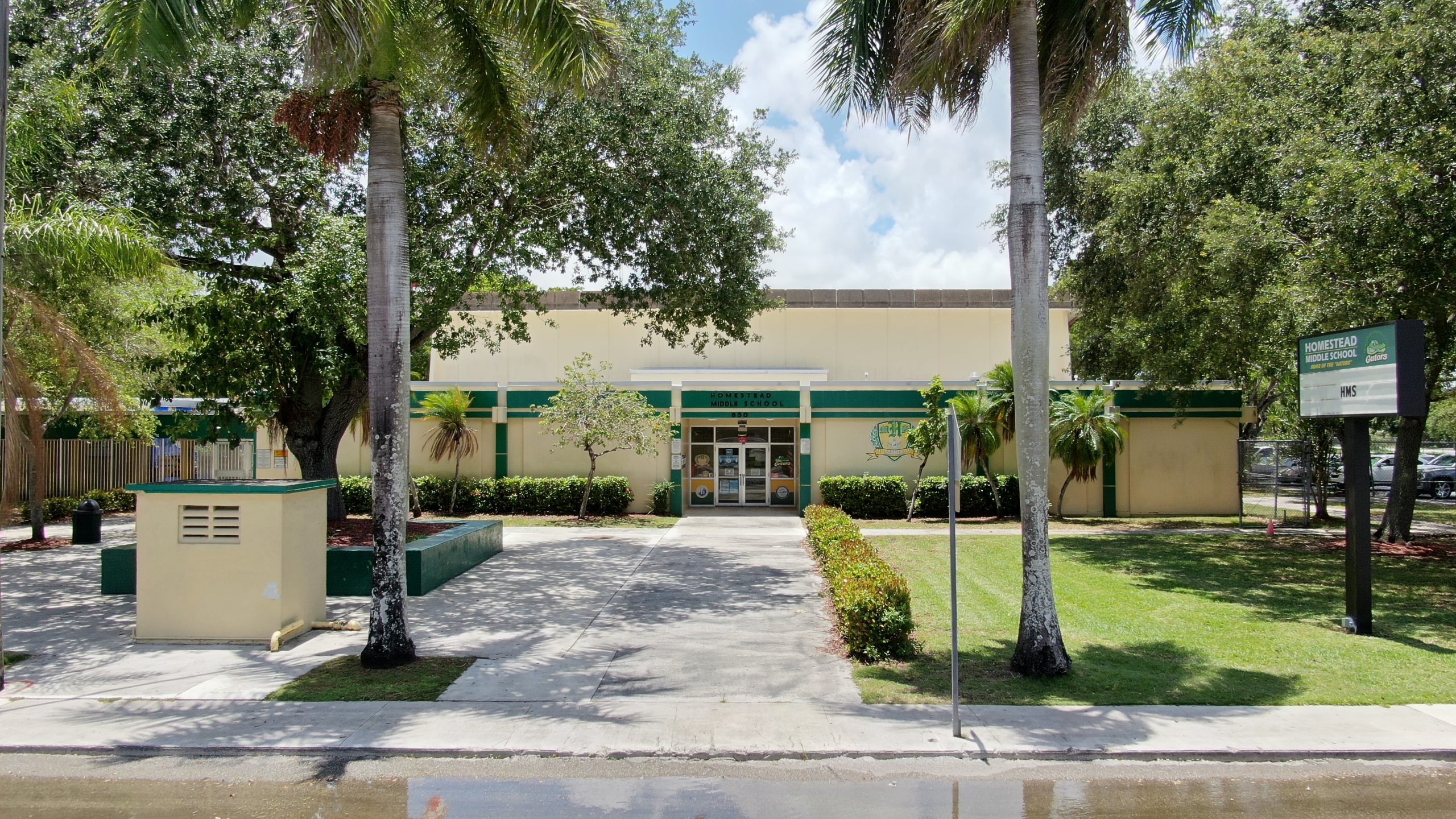 Homestead Middle School – Home of the Gators